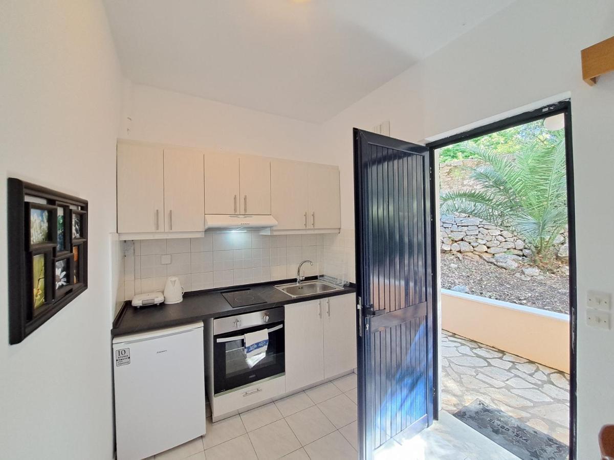 Natural Blue Green Apartment Almiros Beach Екстер'єр фото
