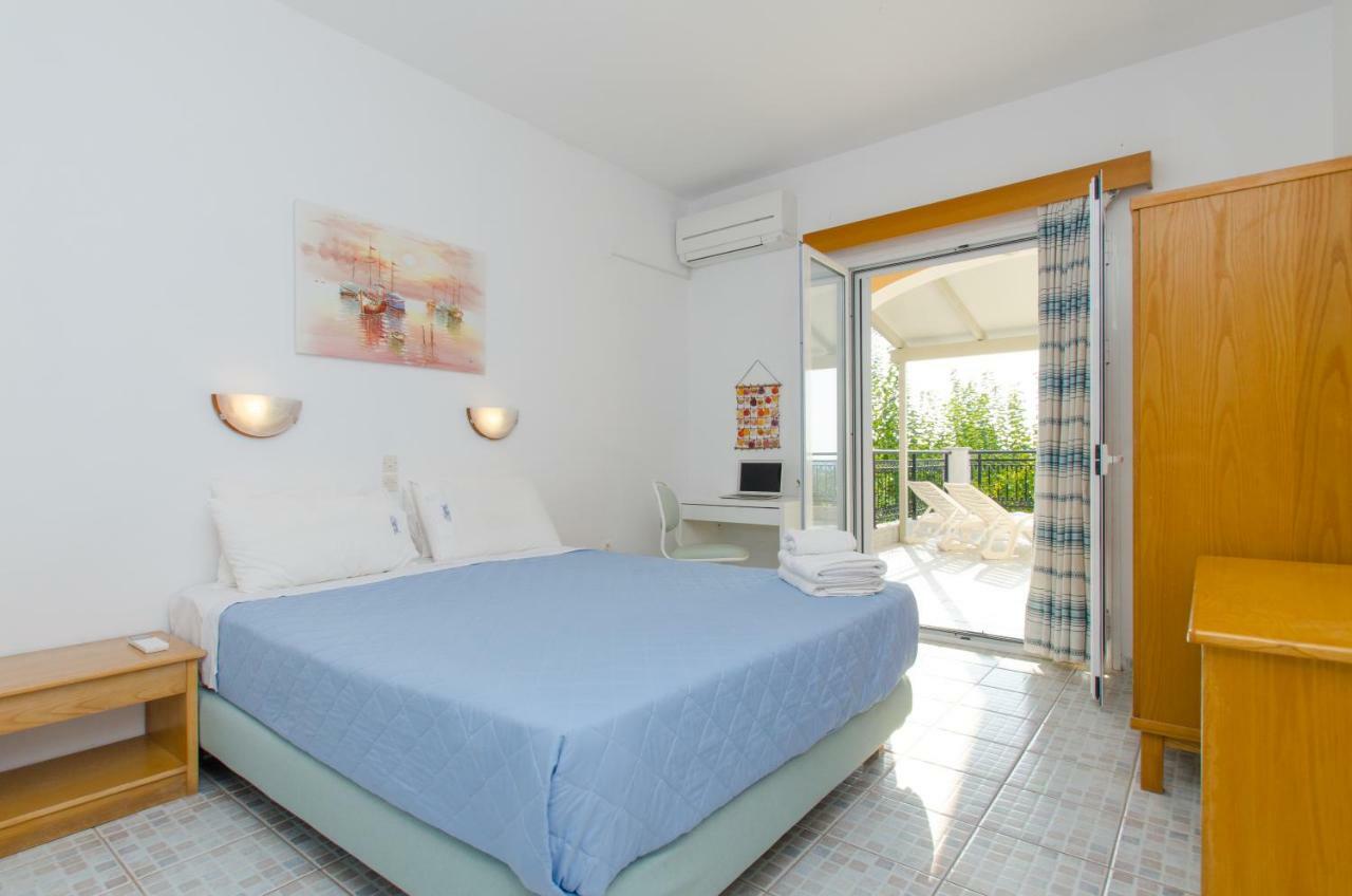 Natural Blue Green Apartment Almiros Beach Екстер'єр фото